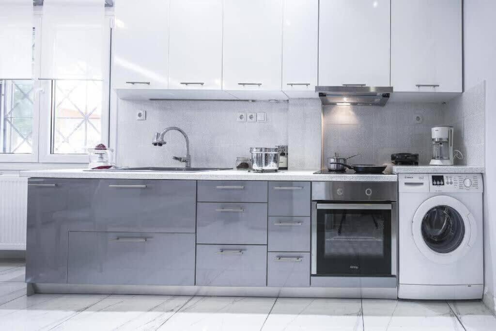 Villa Modern Fully-Equipped House, 5 Min Walk From Metro Athen Exterior foto